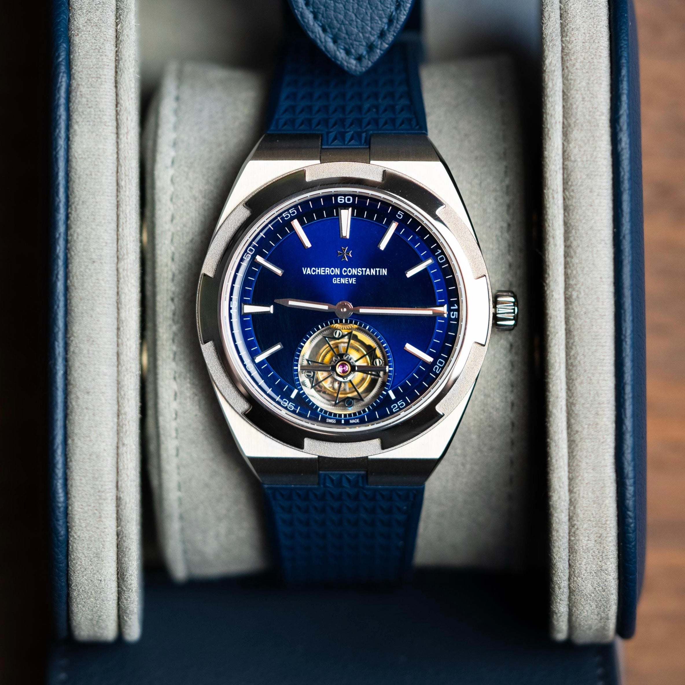 Vacheron Constantin Tourbillon 6000V/210T-H032