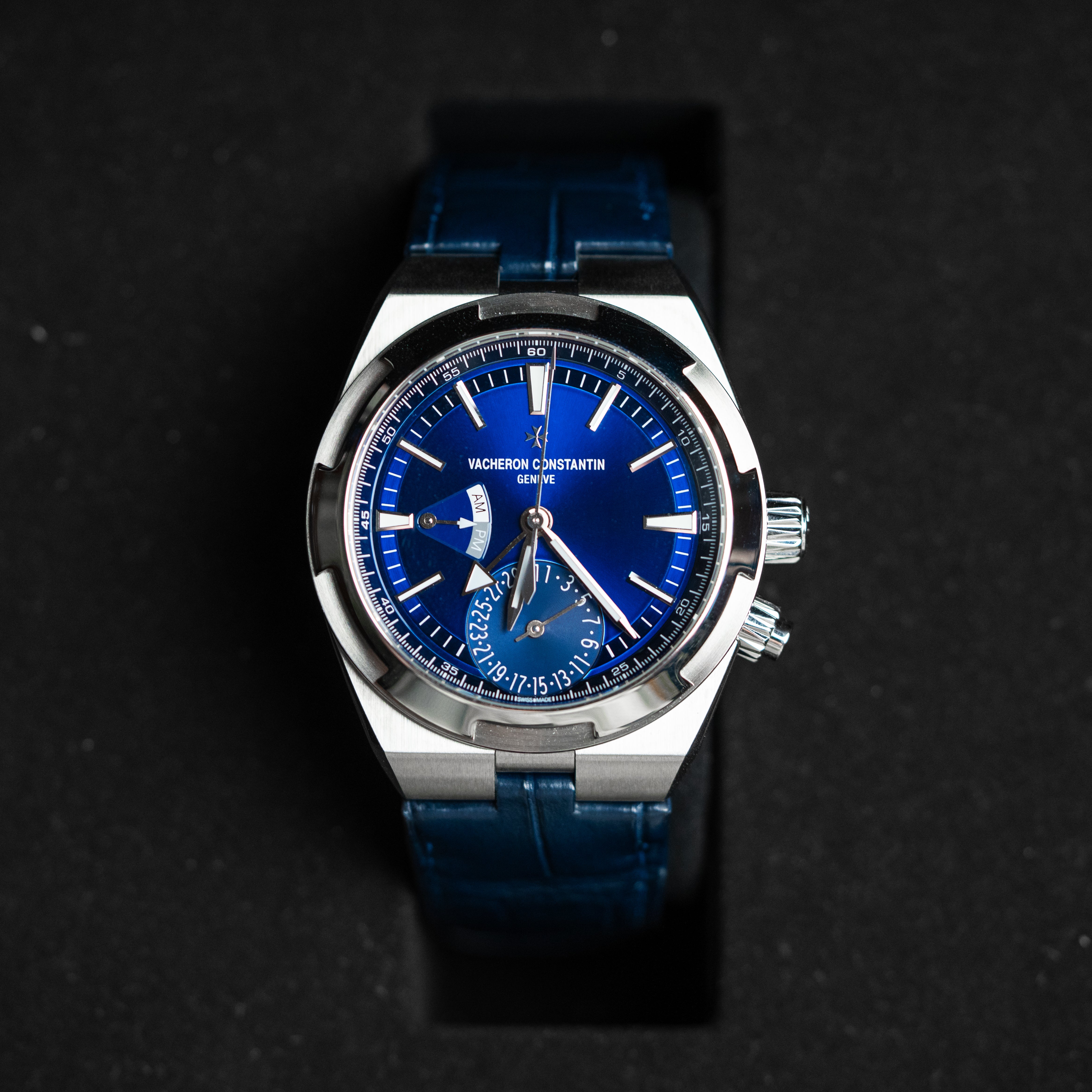 Vacheron Constantin Overseas 41mm 7900V Dual Time