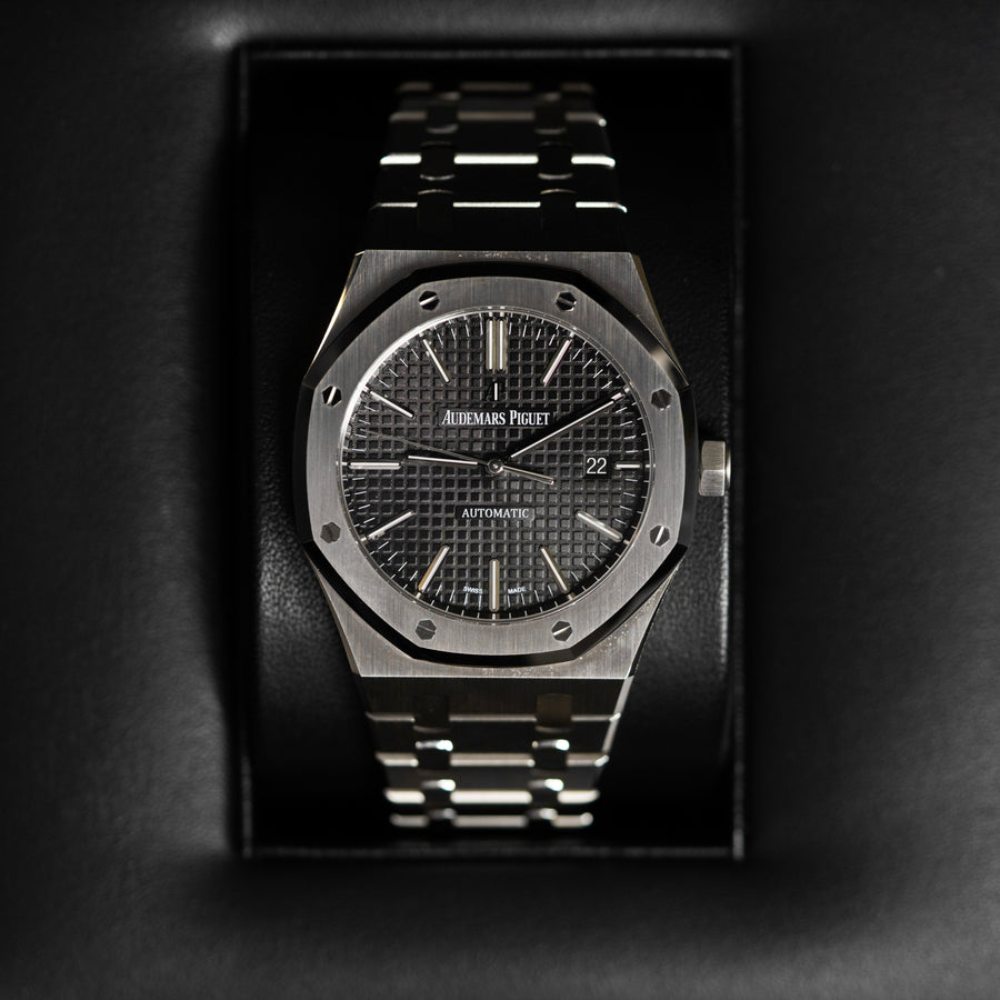 Audemars Piguet Royal Oak 15400ST